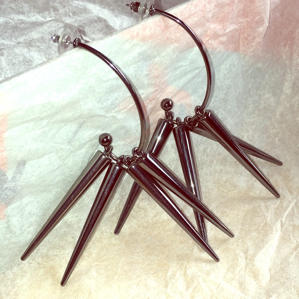 NWOT Funky pewter earrings